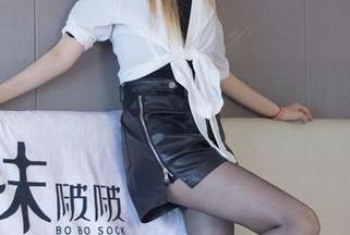 BoBoSocks袜啵啵 – 写真里的油亮肉丝，稚予果然名不虚传？