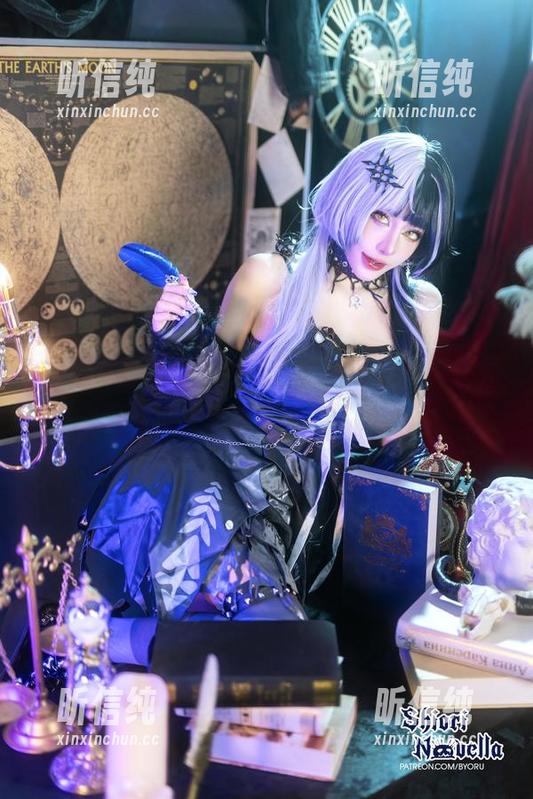 Byoru Byoru的美图:今天也要当个女神,还是返校季吗?