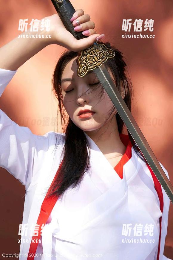 MiiTao蜜桃社 - 不想说太多：王婉悠Queen的黑白美图恰到好处！