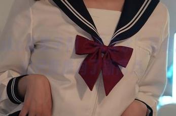 Natsuko夏夏子用“死库水”写真把美图的尺度推向了新高点。