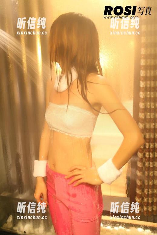 ROSI写真 - 小莉的豹纹奇遇，等你在线发现美图！