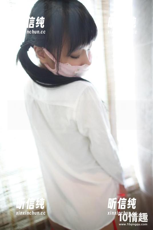 不得不看：ROSI写真里的长筒丝袜，引发了我的某些想法