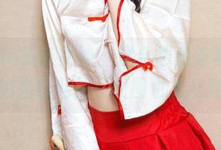 TouTiao头条女神 – 揉合想象与真实，洛洛可的婚纱私拍：原图也太随意了吧