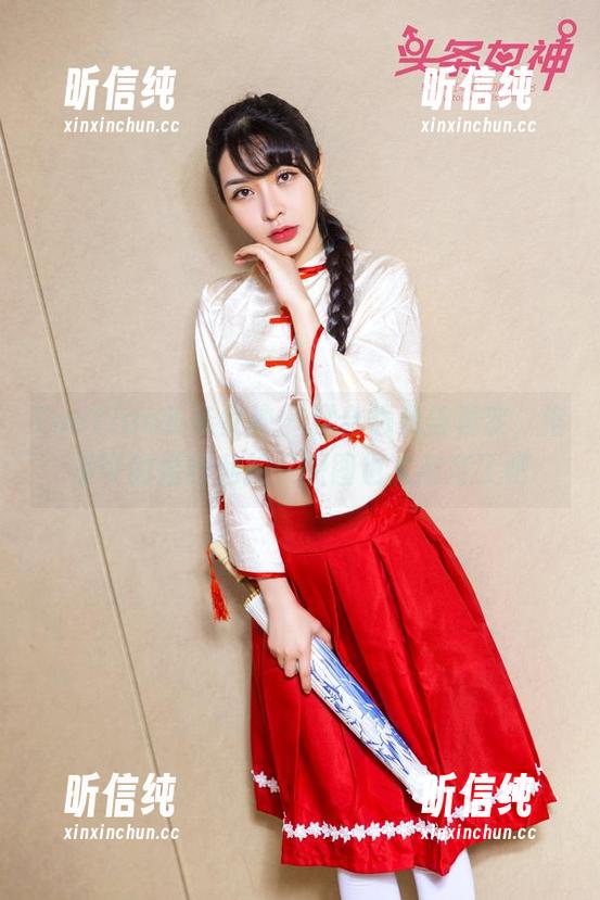TouTiao头条女神 - 揉合想象与真实，洛洛可的婚纱私拍：原图也太随意了吧