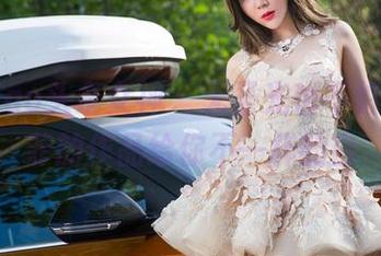 TouTiao头条女神 – 无圣光也不怕，高韩菲的作品给你不一样的白