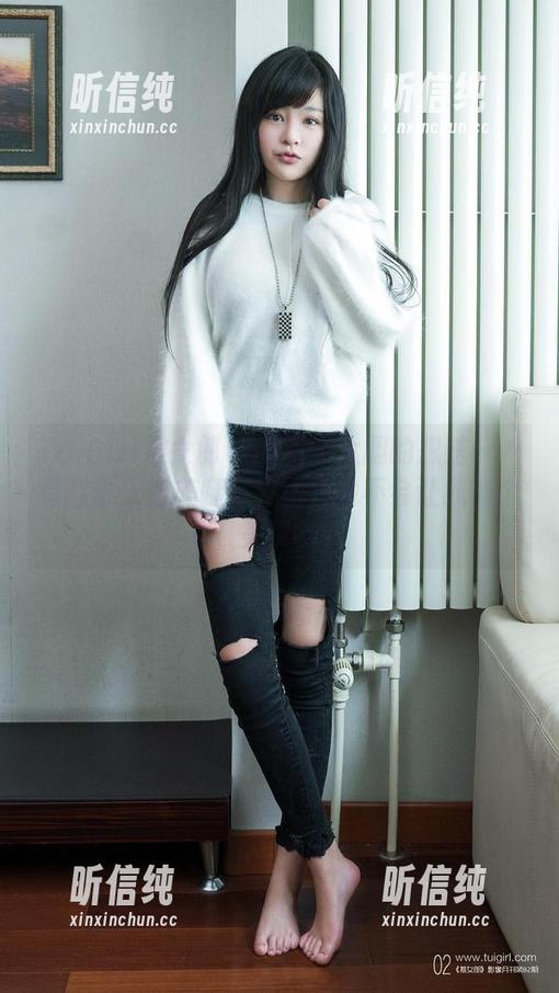 TuiGirl推女郎 - 我有个大胆的想法……看赵惟依的美腿写真图包会不会让我做个美梦？