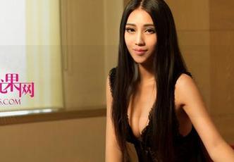 UGirls尤果网 – 呼唤浴缸，我的新兴好朋友——孟思雨最新写真集偷偷上线
