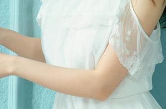 UGirls尤果网 – 果然，海边+慕羽茜=不可思议的高清组合，她可真会选拍的地点！