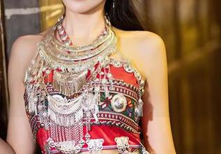 XIAOYU语画界 – 波巧酱的女友像拼图——看这组照片，慢慢拼凑出来的