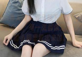 Xiuren秀人网 – 双马尾下的Cris_卓娅祺：写真合集，每一张都像是从热气腾腾的小锅里冒出来的。
