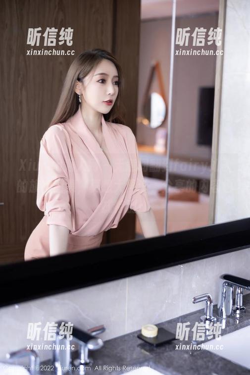 Xiuren秀人网-fairy如歌 Xiuren秀人网 - 无意间翻到fairy如歌的旗袍图集,真想大声说,分享的内容也忒特别!
