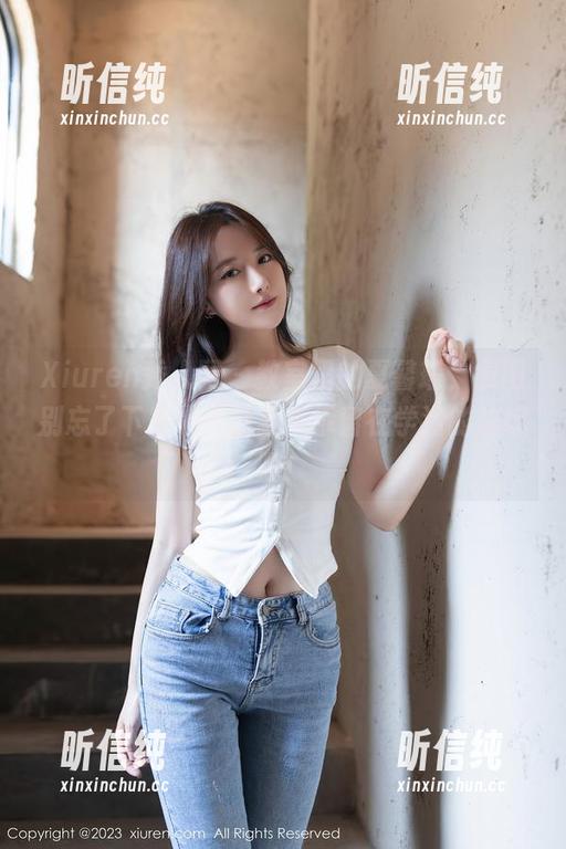 Xiuren秀人网 - 教室里的夏馨瑶，原图别忘了下载，不然就乖乖留在学渣的边缘吧！