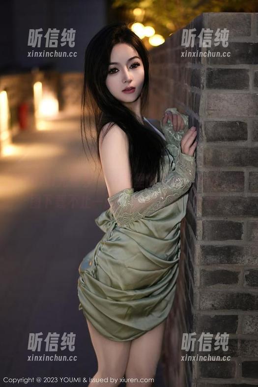 YouMi尤蜜荟-不柠bling YouMi尤蜜荟 - 浴室里的不柠bling,美图下载不止一张,每一张都有故事。