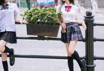 YouMi尤蜜荟 – 换个角度看孙梦瑶V的秘书图包，办公室美学出奇不意