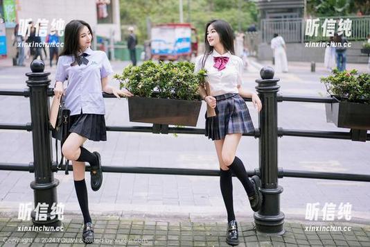 YouMi尤蜜荟 - 换个角度看孙梦瑶V的秘书图包，办公室美学出奇不意