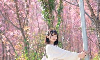 免费的nagisa魔物喵女友图片，哎呀，有种掉进辣椒水里的冲动和好奇。