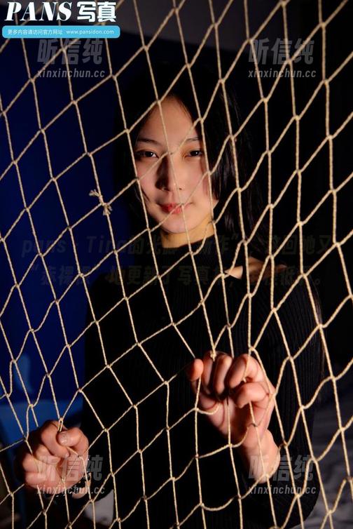 pans - Tina的光脚“新作”，这回她又“赤裸裸”地更新了写真集，全程低调。