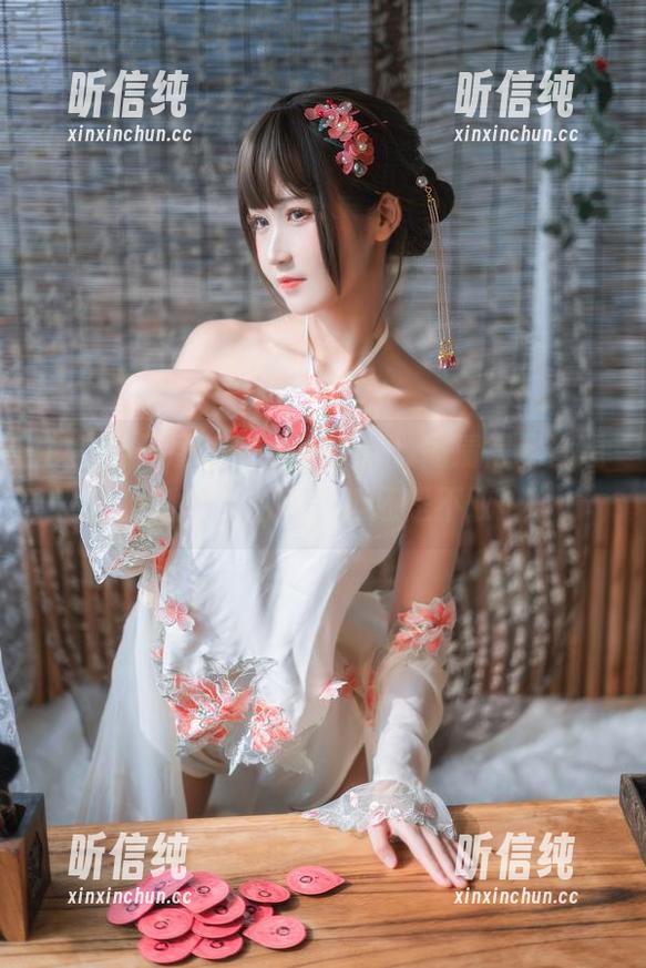 在线！三度_69的精灵照，高清得我都想跟她打个招呼，但还是不敢…