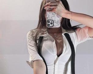 微密圈 - 兔宝妮to格子女仆装图集,感觉好像是从漫画里跑出来的?