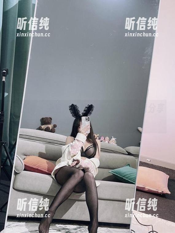 兔宝妮to 微密圈 - 兔宝妮to的豹纹日常:高清分享,一秒变身野性之美!