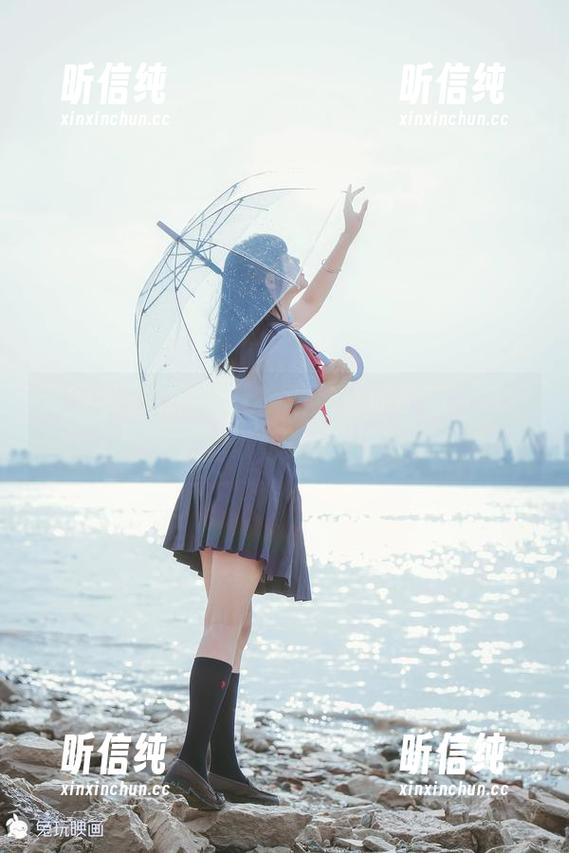 制服黑三本，兔玩映画给你的高清，好像学业成绩也跟着升了！