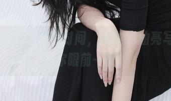 小众视觉 – 美图时间，米拉的油亮写真会让你眼前一亮！