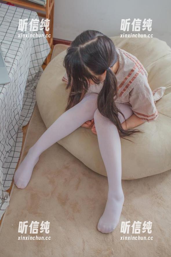 少女秩序 少女秩序合集:黑丝、沙发与青涩的思绪