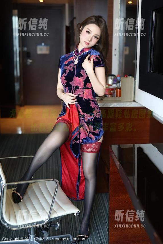尤蜜荟 - 唐婉儿Lucky的高跟鞋私房图集，比我家里的鞋柜还要丰富多彩。