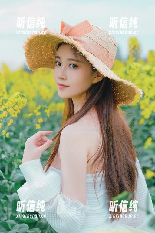 年年Nnian的写真每一页都是“晴天”——居然让我怀念起放假那几天！