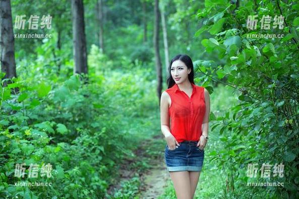 推女郎 - 没想到观看李丽莎这一身连体衣，竟然能让我在图包中寻找灵感，好玩！