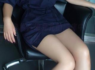 推女郎 - 穿梭在胡允儿的图库中,日常也能变得有趣,好吧,我又开始胡思乱想。