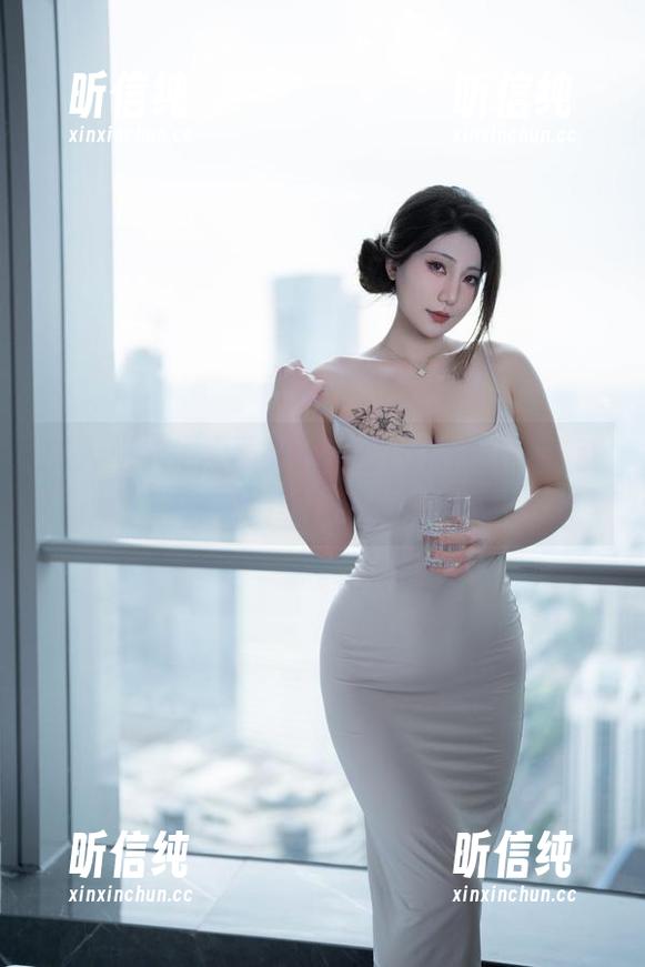 星澜是澜澜叫澜妹呀 潜入星澜是澜澜叫澜妹呀的私房,秘书系列里有种隐秘的魅力