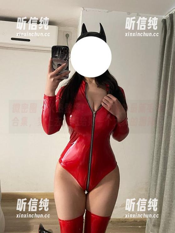 桃沢樱呀 微密圈 - 火热登场!桃沢樱呀的最新毛衣合集,穿上去就想给她一个大大的拥抱。