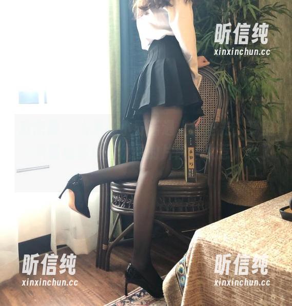 梦里一只喵 微密圈 - 当黑丝小野猫遇上无圣光,梦里一只喵玩转这些优雅的片段,太惹人爱了!