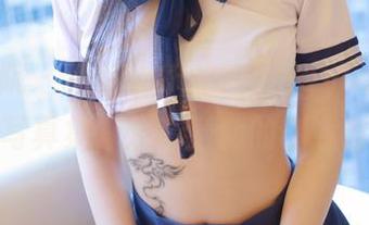 模范学院 – 新鲜出炉的“lingyu69裤里丝”写真集，分享潜藏的创意时刻！