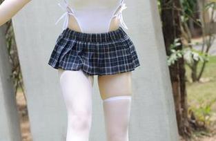 模范学院 – 唐琪儿il的定制白衬衫图片，像只轻轻的暗示，却又让我停留的思绪……