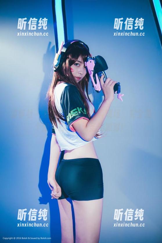 波萝社 - 夏美酱的豹纹写真现场，完全是个激情四射的无圣光派对！