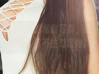 爱尤物 – 刘瑾希的私房写真，棉袜的选择真让人忍不住想逗她。