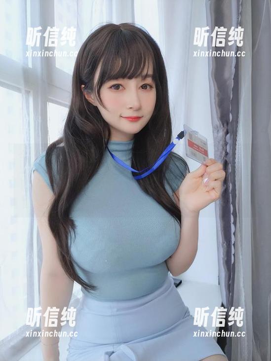 今天就被《甜心》作品集更新刷屏，白银81真的是在玩花样，咋一看还以为是哪个广告呢。