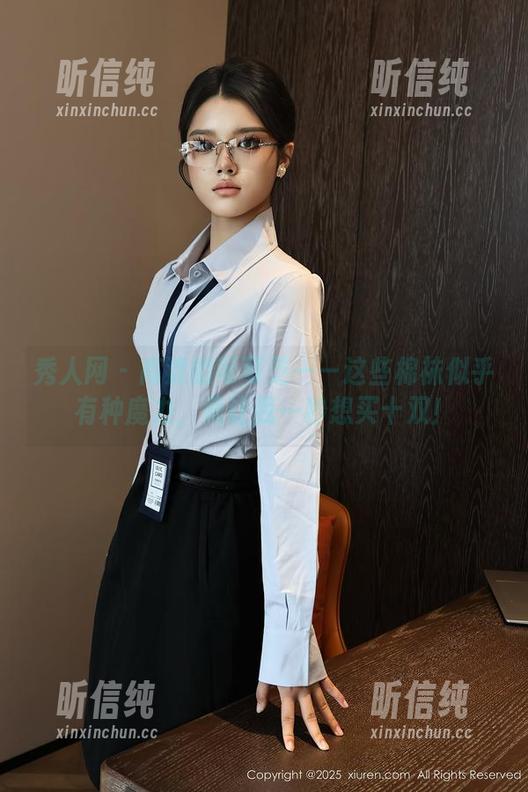 秀人网-可可芝 秀人网 - 高清的可可芝——这些棉袜似乎有种魔力,竟让我一秒想买十双!