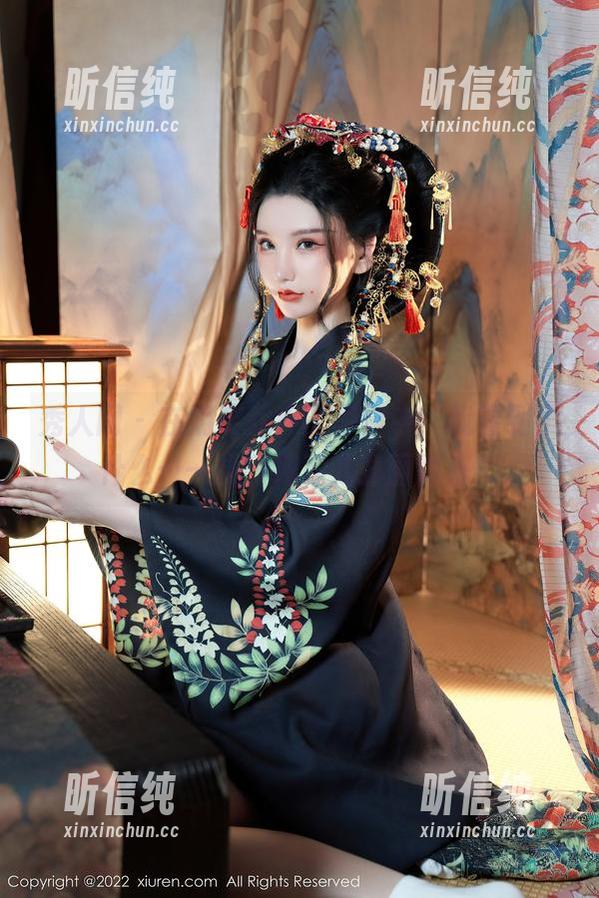 秀人网 - 在奶芙乔乔的写真中，我看到了什么…一股清纯劲儿扑面而来！