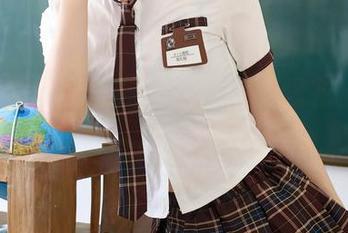 秀人网 - 一览无余的私房：明日花桃桃的迷人裸足合集！