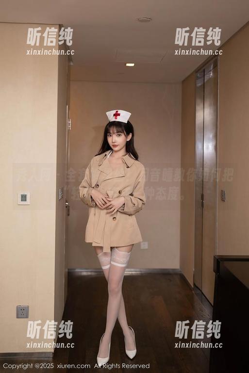 秀人网-月音瞳 秀人网 - 全套裤里丝!月音瞳教你如何把“轻松”变成一种态度。