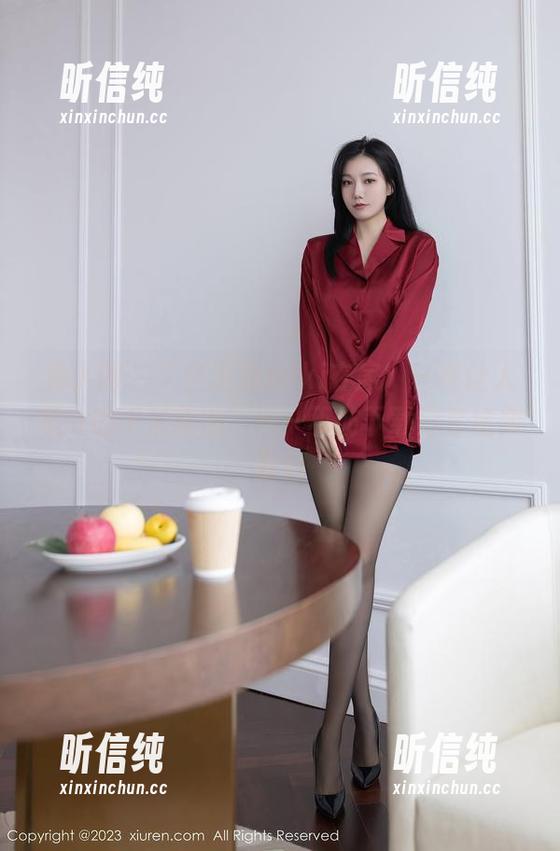 秀人网 - “当玉兔miki在家：一些让人意外的平淡画面”——不妨下载分享给朋友们
