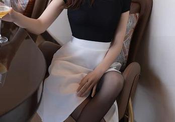 秀人网 - 顾楚楚Maily和服全集：穿上和服，我是女神，脱下和服，我是流星！