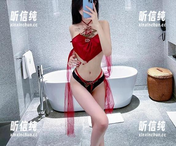 葛征 微密圈 - 葛征的丝袜制服图片,忍不住多刷几遍,分享给你们!