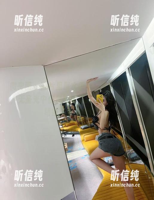 微密圈 - 图片里那水手服，真敢“冒险”，无圣光中仿佛能听见海浪拍打的声音，葛征果然不负众望。