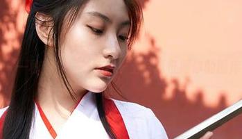 蜜桃社 - 一秒变身！美绪用护士写真征服你的图库视野。