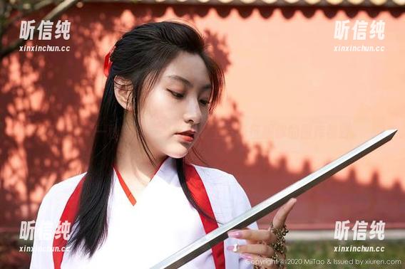 蜜桃社-美绪 蜜桃社 - 一秒变身!美绪用护士写真征服你的图库视野。