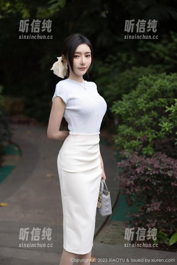 语画界-李丽莎 语画界 - 高清图册里的“李丽莎蕾丝”,擦干净的只剩下这一层薄薄的飘逸。